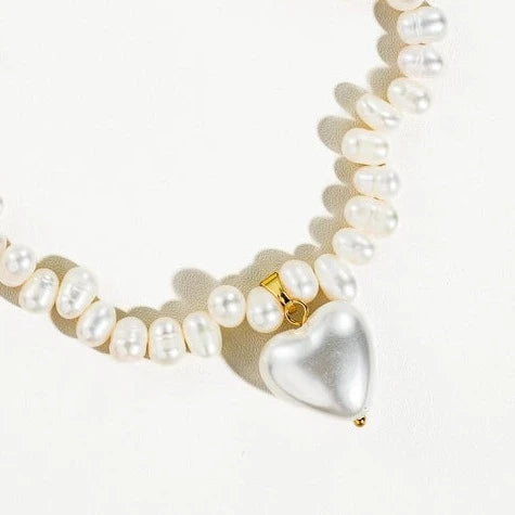 Pearl necklace Freshwater pearl necklace with Heart pearl pendant