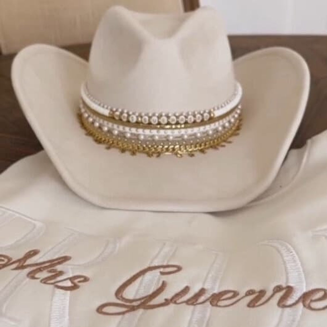Custom Bride Cowgirl hat Country bride Western Bachelorette cowboy hat Personalized cowgirl hat Bride to be cowboy hat Vegan suede cowboy
