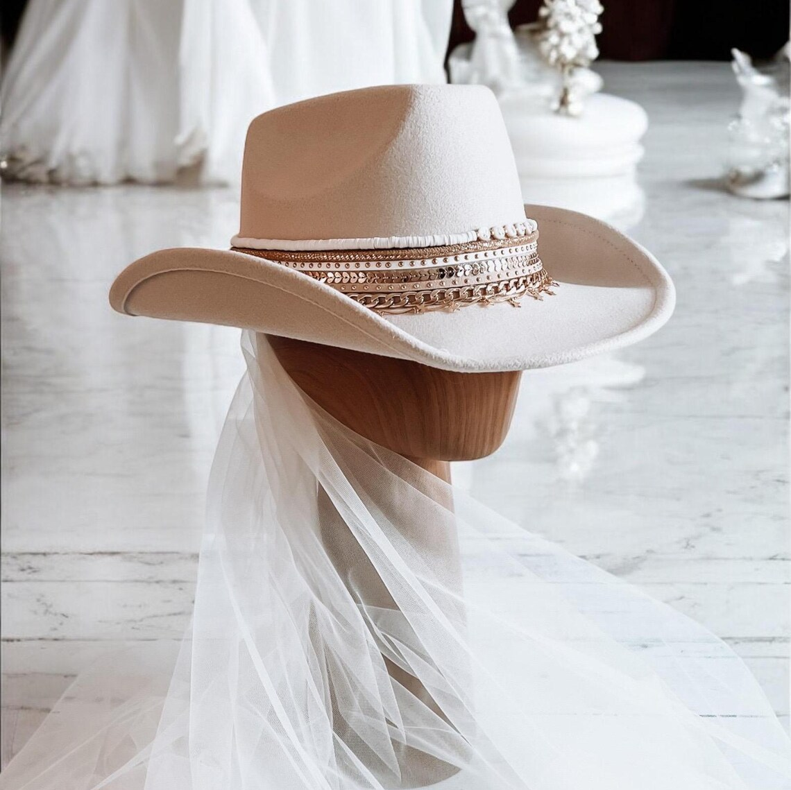 Custom Bride hat Bride hat with veil Bride cowboy hat with veil Bachelorette hat Wifey hat Bride to be hat MRS cowboy hat Bride cowgirl hat