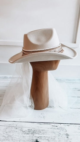 Custom Bride hat Bride hat with veil Bride cowboy hat with veil  Bachelorette hat Wifey hat Bride to be hat MRS cowboy hat Bride cowgirl hat