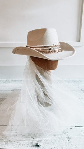 Custom Bride hat Bride hat with veil Bride cowboy hat with veil  Bachelorette hat Wifey hat Bride to be hat MRS cowboy hat Bride cowgirl hat