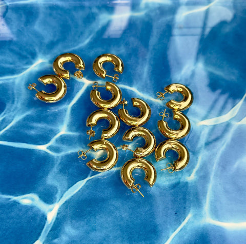 Chunky hoops Gold hoops 18k plated hoops Waterproof hoops Donut hoops Tarnish resistant hoops 18k plated jewelry Fashion earrings fat hoops