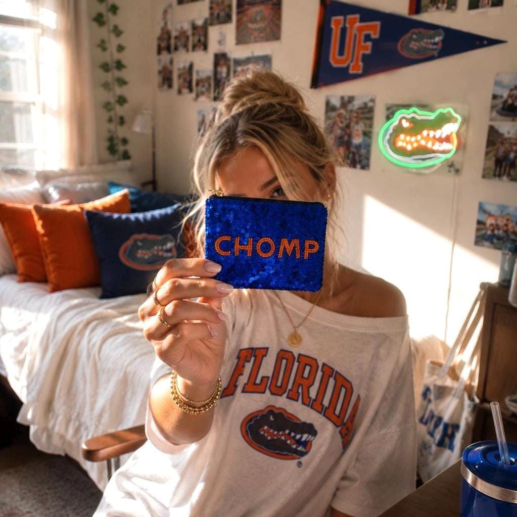 Sequin Beaded Accessory Orange Blue Coin Purse Game Day Wallet Football Fan Gift Zipper Pouch Design Stadium Bag Essential Small Carry Solution Handcrafted Quality College Sports Merchandise Tailgate Party Perfect Compact Clutch Everyday