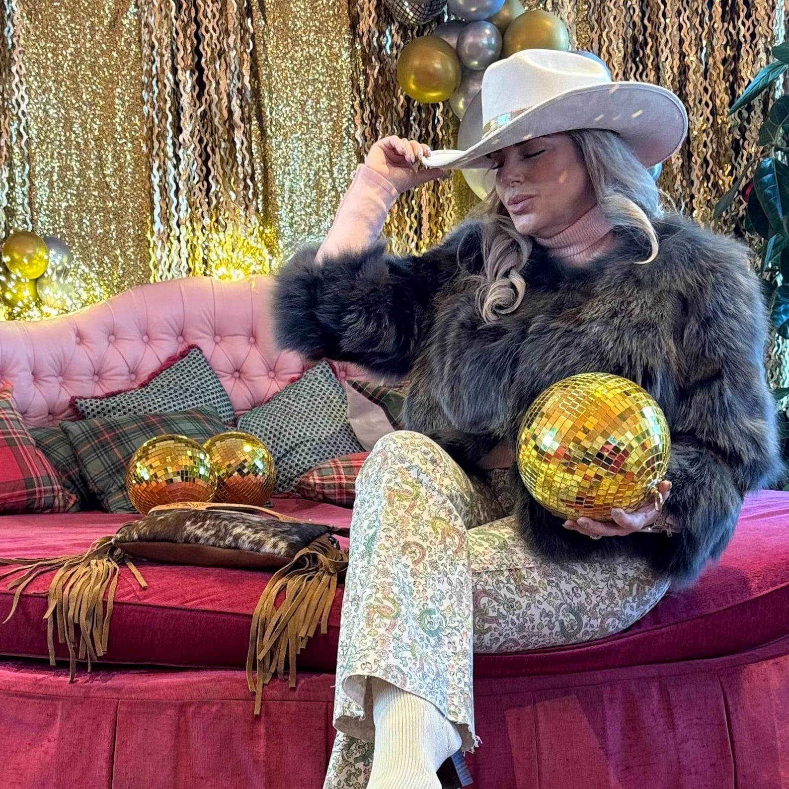 Sunkissed by Chrissy Western cowboy hat with glam details, perfect for rodeo, country music, or travel outfits.
